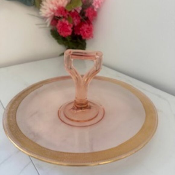 Vintage‎ Pink Depression Glass Platter or Tea Tray with Gold Rim - Picture 1 of 7